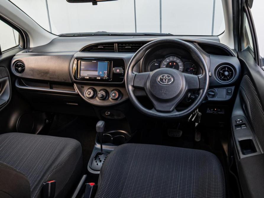 Toyota Vitz III (XP130) Рестайлинг 2 Краснодар  - изображение 6