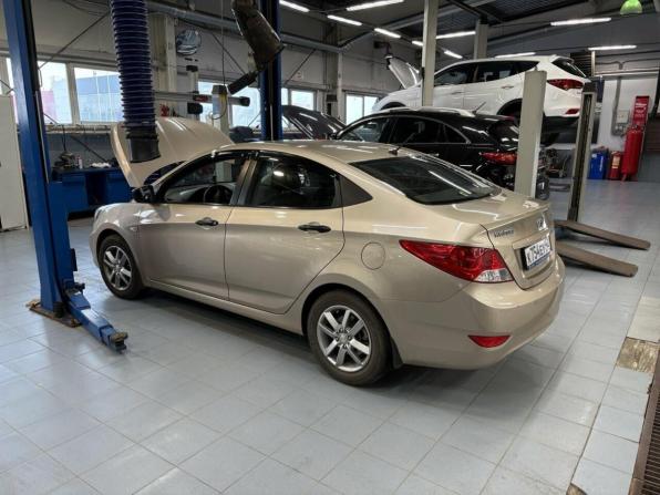 Hyundai Solaris I с пробегом 2011 года, цена 899 000 рублей, 33188 км, седан, Автокод Объявления
