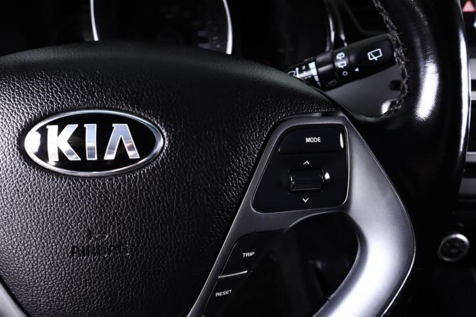 Kia Rio III Рестайлинг с пробегом 2016 года, цена 999 000 рублей, 119590 км, хэтчбек, Автокод Объявления