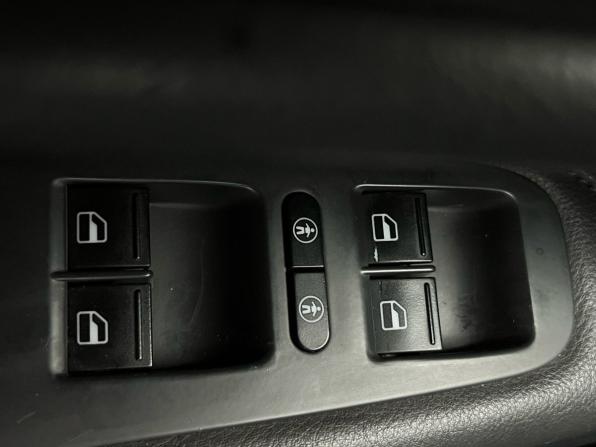 Volkswagen Touareg I Рестайлинг с пробегом 2009 года, цена 1 080 000 рублей, 281355 км, внедорожник, Автокод Объявления