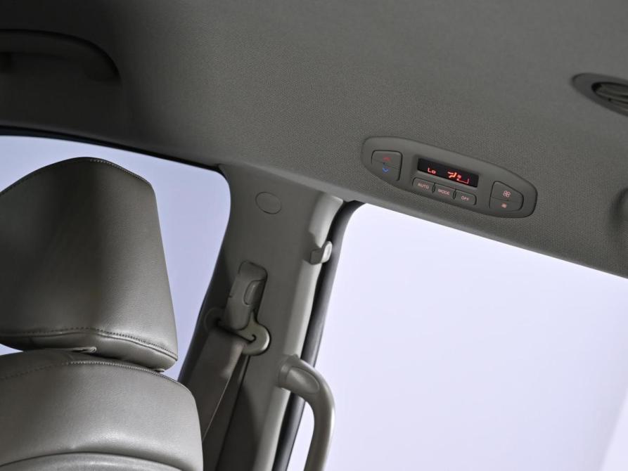 Kia Carnival III Москва  - изображение 14
