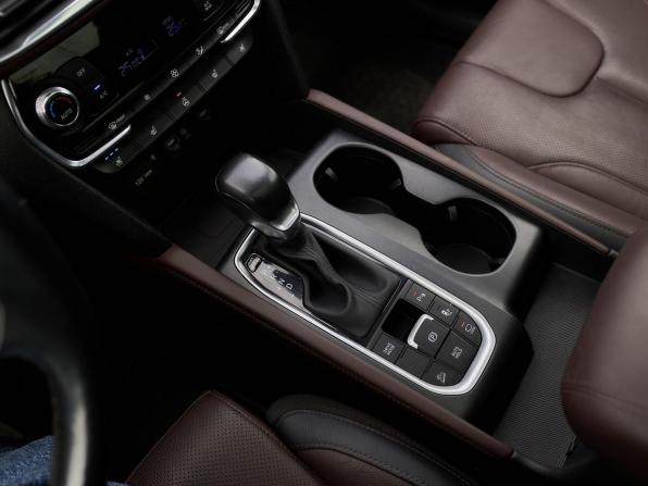 Hyundai Santa Fe IV с пробегом 2018 года, цена 3 064 000 рублей, 122023 км, внедорожник, Автокод Объявления