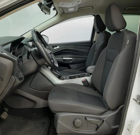 Ford Kuga II Рестайлинг с пробегом 2018 года, цена 1 740 000 рублей, 130135 км, внедорожник, Автокод Объявления