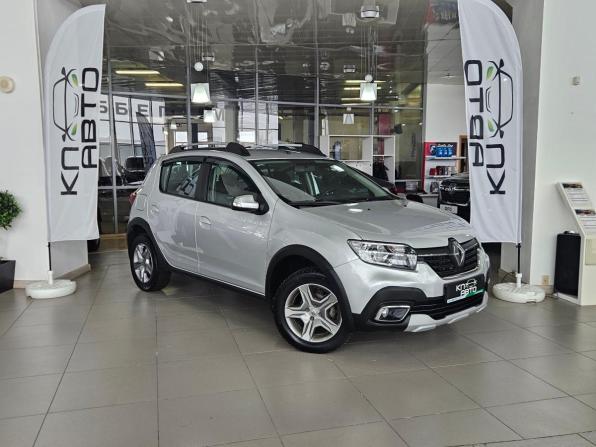 Renault Sandero II Рестайлинг с пробегом 2020 года, цена 1 295 000 рублей, 81000 км, хэтчбек, Автокод Объявления