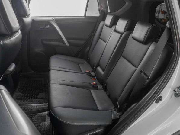 Toyota RAV4 IV (XA40) Рестайлинг с пробегом 2017 года, цена 2 999 000 рублей, 137463 км, внедорожник, Автокод Объявления