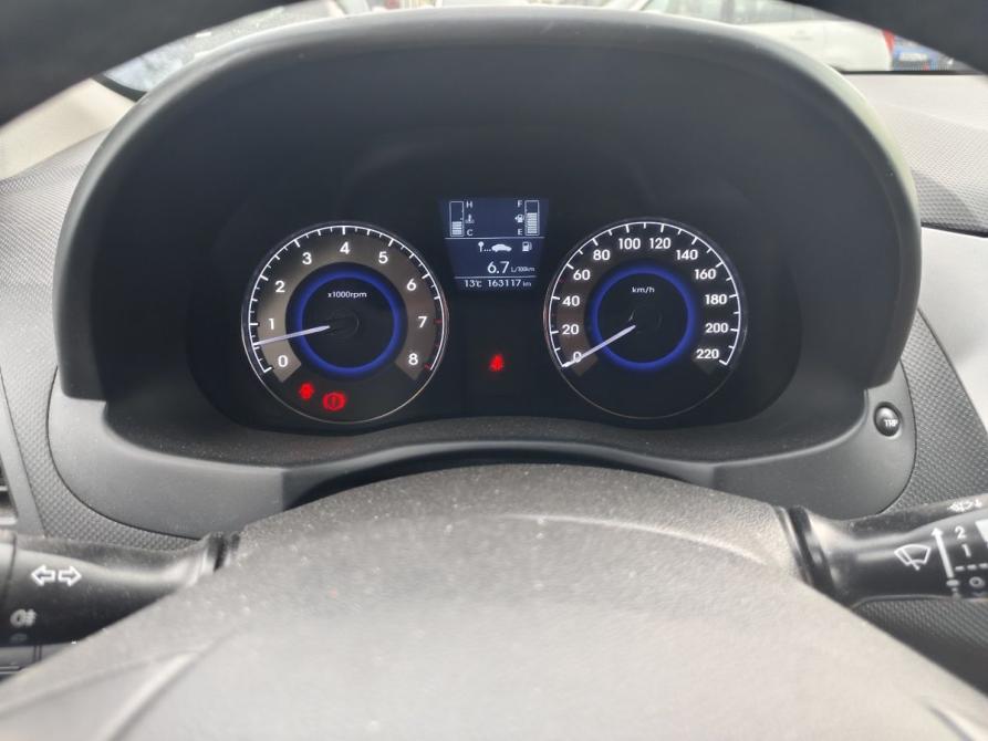 Hyundai Solaris I Санкт-Петербург  - изображение 6