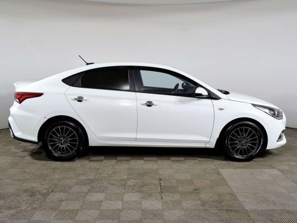 Hyundai Solaris II с пробегом 2017 года, цена 1 148 000 рублей, 134603 км, седан, Автокод Объявления