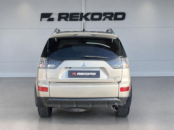 Mitsubishi Outlander II с пробегом 2008 года, цена 969 000 рублей, 259953 км, внедорожник, Автокод Объявления