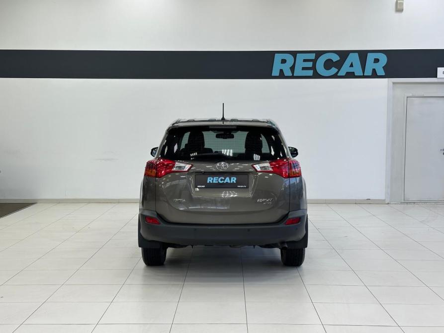 Toyota RAV4 IV (XA40) Санкт-Петербург  - изображение 4