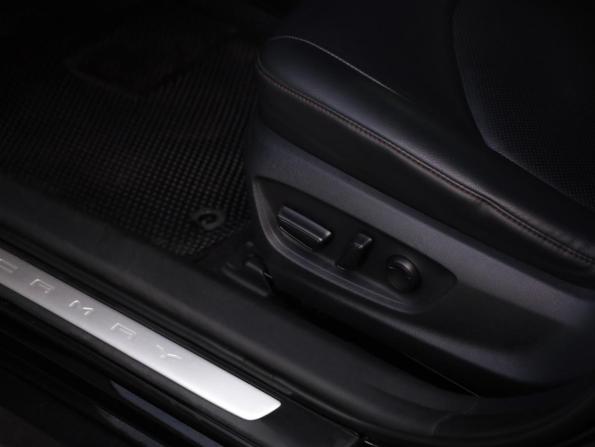 Toyota Camry VIII (XV70) с пробегом 2021 года, цена 2 655 000 рублей, 116322 км, седан, Автокод Объявления