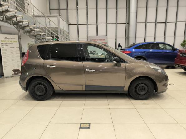 Renault Scenic III с пробегом 2010 года, цена 550 000 рублей, 390000 км, минивэн, Автокод Объявления
