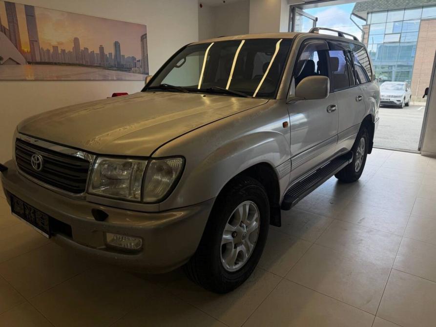 Toyota Land Cruiser 100 Series Рестайлинг 1 Челябинск  - изображение 1
