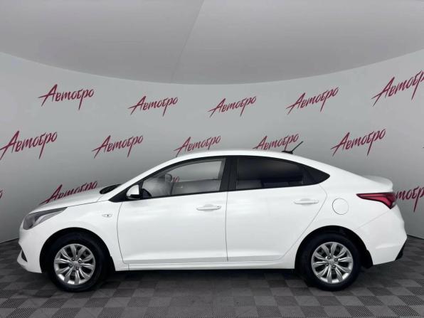 Hyundai Solaris II с пробегом 2018 года, цена 1 249 000 рублей, 81271 км, седан, Автокод Объявления