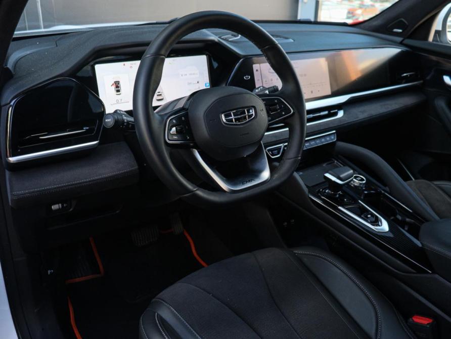 Geely Monjaro I Москва  - изображение 15