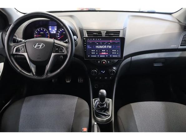 Hyundai Solaris I Рестайлинг с пробегом 2016 года, цена 897 000 рублей, 199750 км, седан, Автокод Объявления