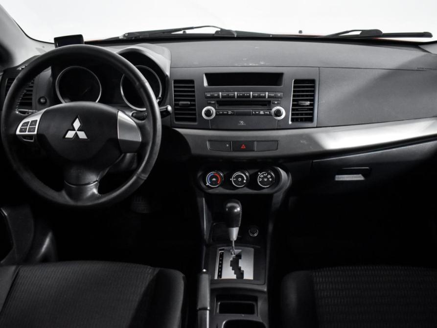 Mitsubishi Lancer X Рестайлинг Санкт-Петербург  - изображение 8