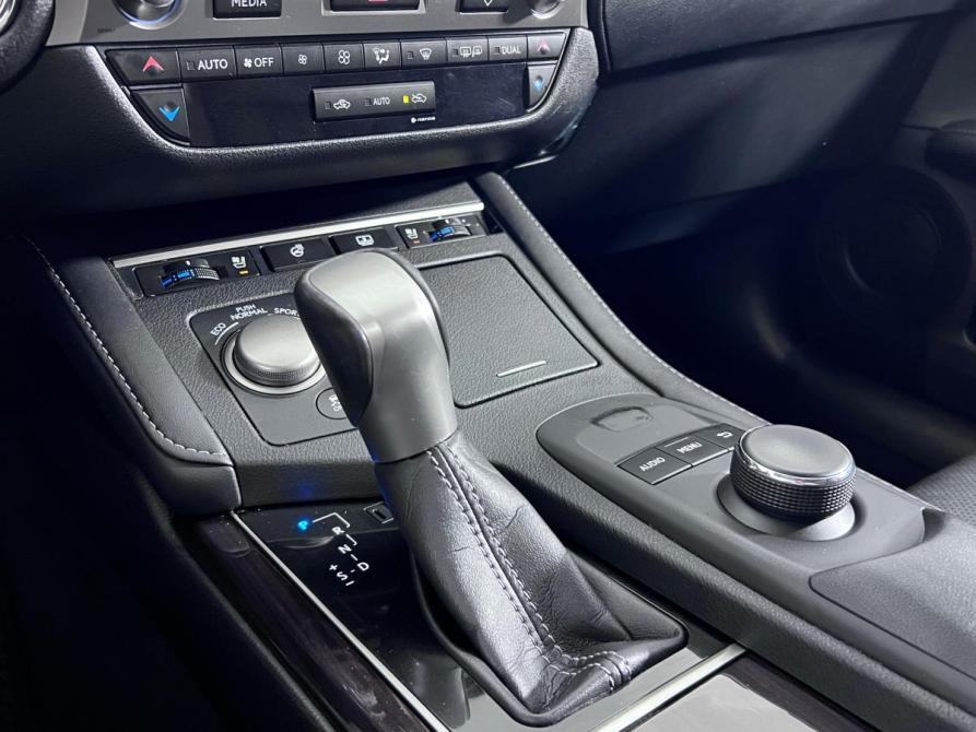 Lexus ES VI Рестайлинг Ростов-на-Дону  - изображение 15