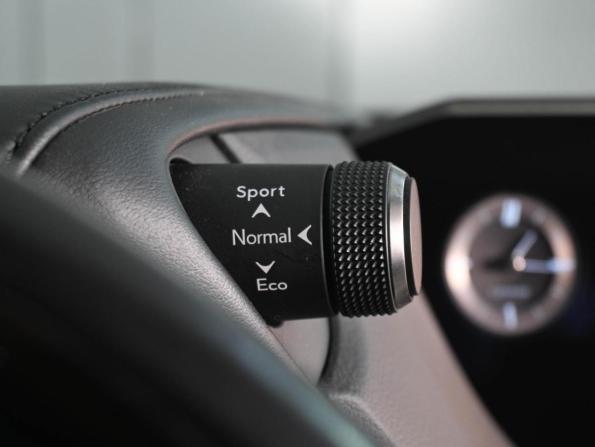 Lexus ES VII с пробегом 2021 года, цена 5 375 000 рублей, 51820 км, седан, Автокод Объявления