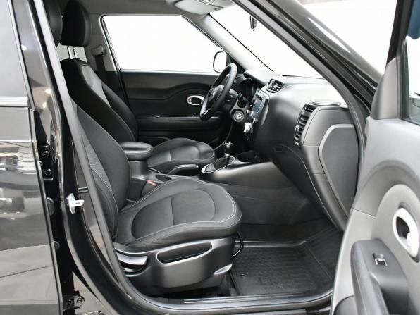 Kia Soul II Рестайлинг с пробегом 2018 года, цена 1 497 000 рублей, 170791 км, хэтчбек, Автокод Объявления