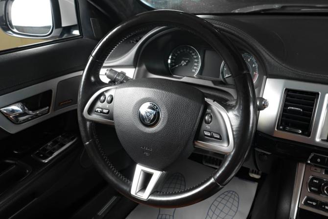 Jaguar XF I Рестайлинг с пробегом 2013 года, цена 1 689 000 рублей, 267686 км, седан, Автокод Объявления