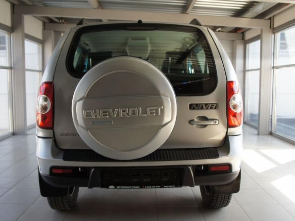Chevrolet Niva I Рестайлинг с пробегом 2016 года, цена 689 000 рублей, 105000 км, внедорожник, Автокод Объявления