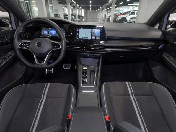 Volkswagen Golf VIII с пробегом 2022 года, цена 2 750 000 рублей, 75085 км, хэтчбек, Автокод Объявления