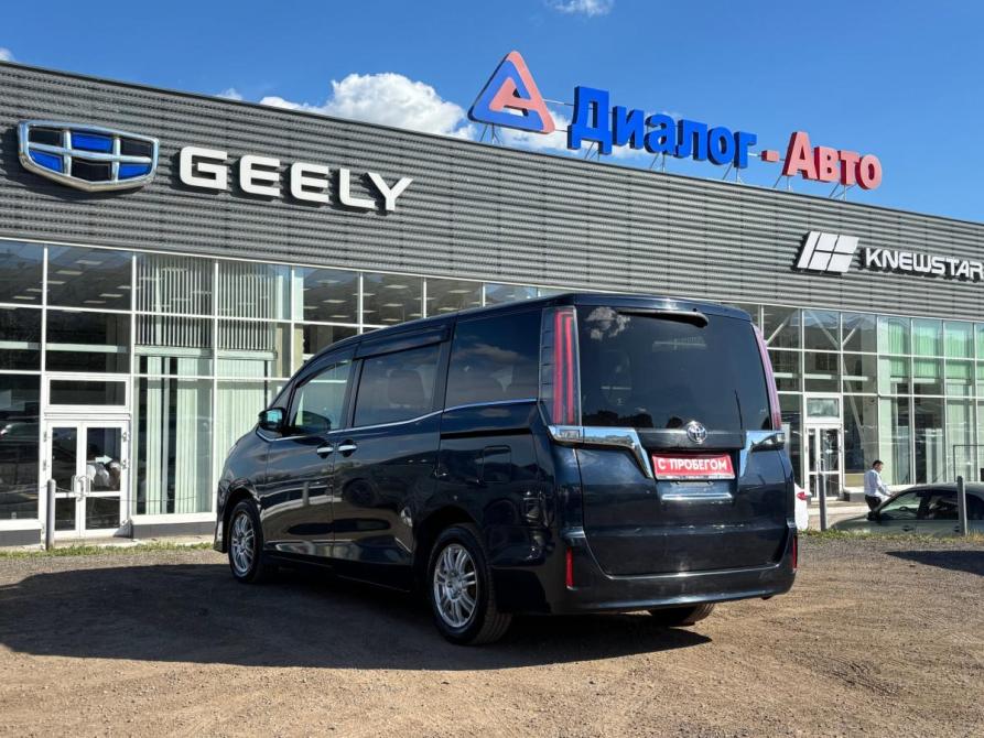 Toyota Esquire I Рестайлинг Набережные Челны  - изображение 3
