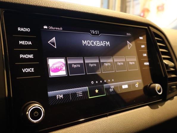 Skoda Karoq I с пробегом 2021 года, цена 2 200 000 рублей, 106544 км, внедорожник, Автокод Объявления