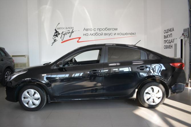 Kia Rio IV с пробегом 2017 года, цена 999 000 рублей, 222000 км, седан, Автокод Объявления
