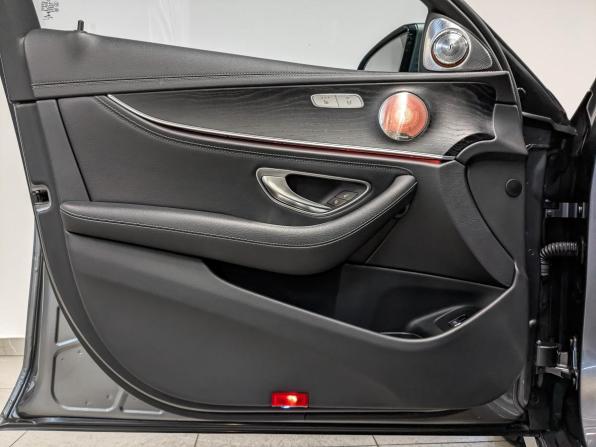 Mercedes-Benz E-Класс V (W213 S213 C238) с пробегом 2020 года, цена 3 900 000 рублей, 53783 км, седан, Автокод Объявления