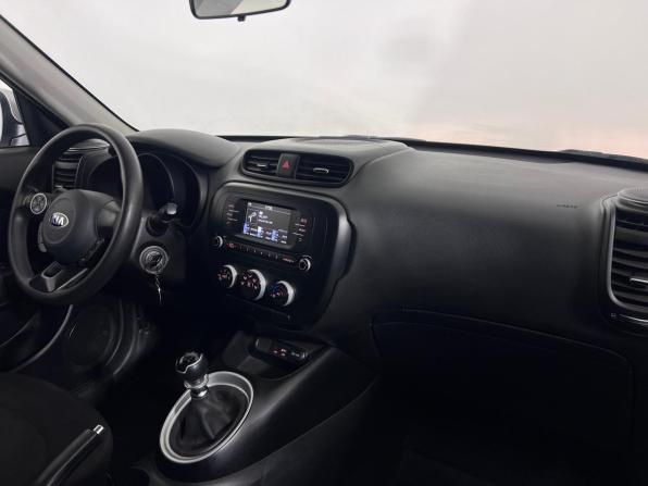 Kia Soul II Рестайлинг с пробегом 2018 года, цена 1 340 000 рублей, 98718 км, хэтчбек, Автокод Объявления