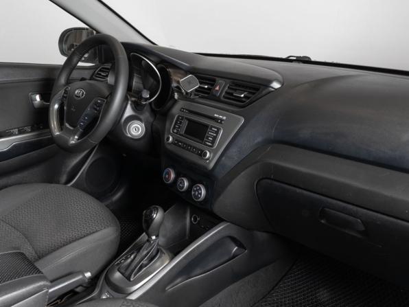 Kia Rio III Рестайлинг с пробегом 2016 года, цена 1 075 000 рублей, 155500 км, седан, Автокод Объявления