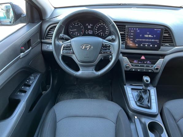 Hyundai Elantra VI (AD) с пробегом 2017 года, цена 1 259 000 рублей, 172000 км, седан, Автокод Объявления