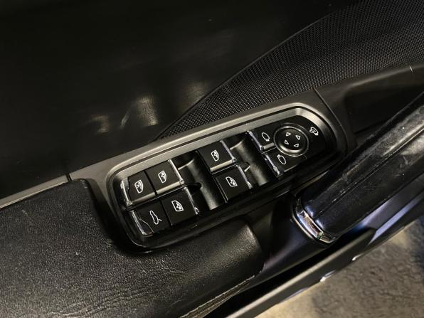 Porsche Cayenne II (958) с пробегом 2011 года, цена 2 249 000 рублей, 242289 км, внедорожник, Автокод Объявления