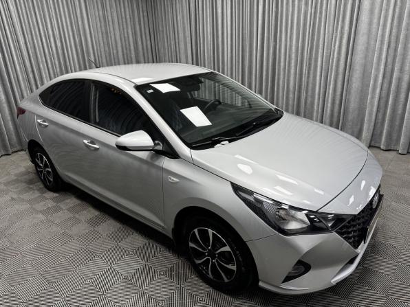 Hyundai Solaris II Рестайлинг с пробегом 2021 года, цена 1 690 000 рублей, 65502 км, седан, Автокод Объявления