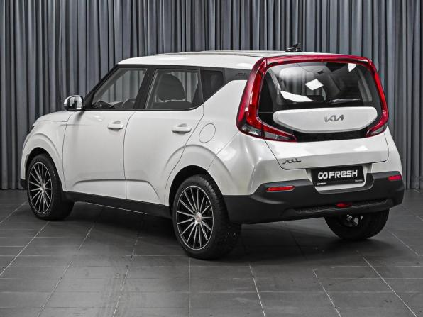 Kia Soul III Рестайлинг с пробегом 2022 года, цена 1 997 000 рублей, 60219 км, хэтчбек, Автокод Объявления
