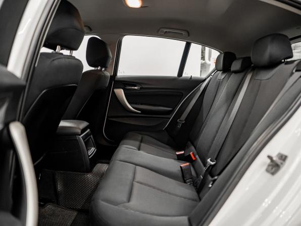BMW 1 серии II (F20/F21) Рестайлинг с пробегом 2015 года, цена 1 297 000 рублей, 54504 км, хэтчбек, Автокод Объявления