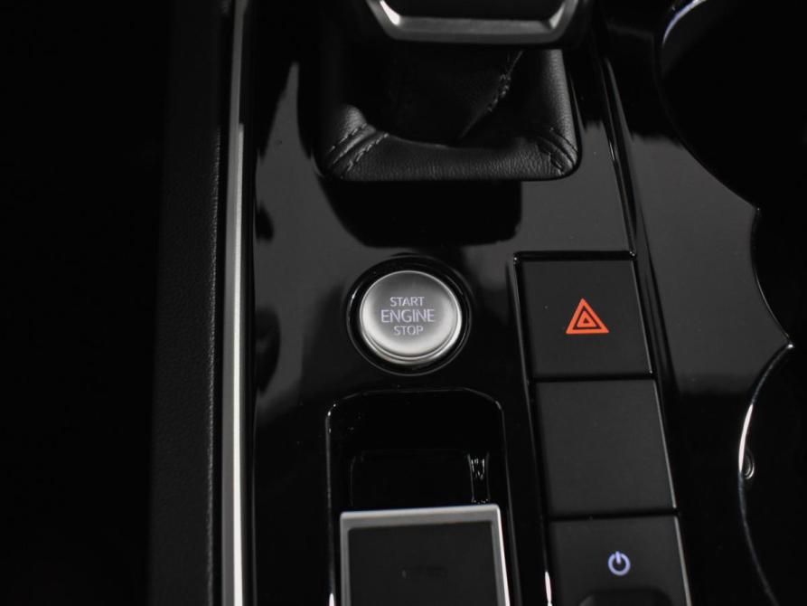 Volkswagen Touareg III Санкт-Петербург  - изображение 21