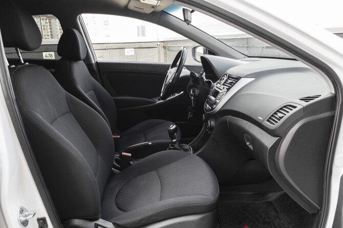 Hyundai Solaris I Рестайлинг с пробегом 2016 года, цена 1 099 000 рублей, 112000 км, седан, Автокод Объявления