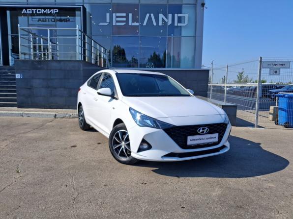 Hyundai Solaris II Рестайлинг с пробегом 2021 года, цена 1 600 000 рублей, 72000 км, седан, Автокод Объявления