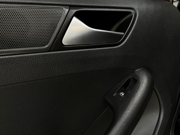 Volkswagen Jetta VI с пробегом 2011 года, цена 870 000 рублей, 197232 км, седан, Автокод Объявления
