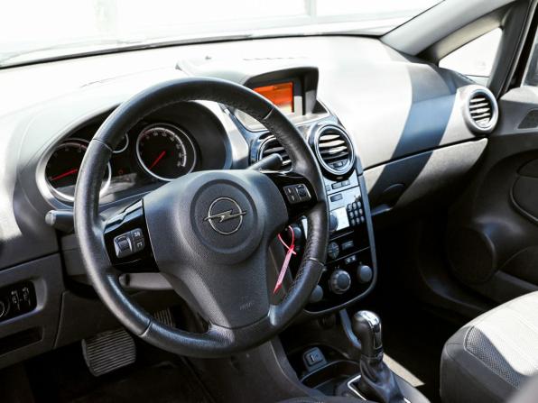 Opel Corsa D Рестайлинг II с пробегом 2013 года, цена 659 000 рублей, 160938 км, хэтчбек, Автокод Объявления