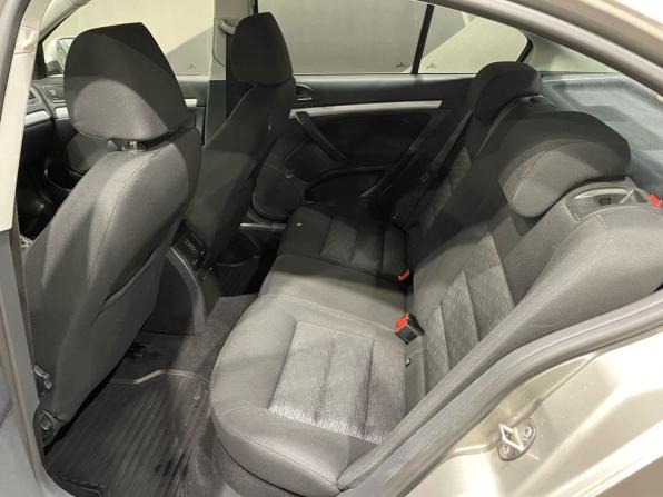 Skoda Octavia II (A5) Рестайлинг с пробегом 2011 года, цена 950 000 рублей, 135346 км, лифтбек, Автокод Объявления