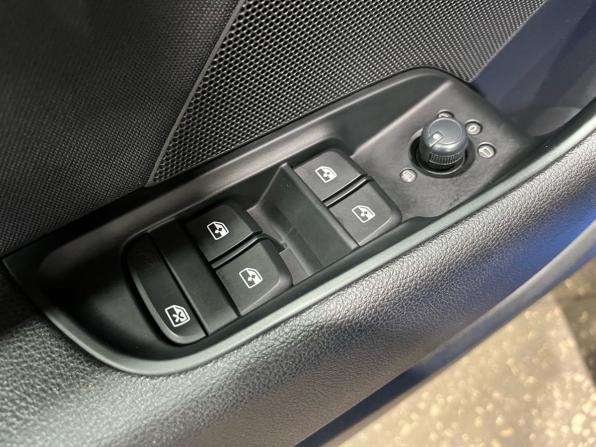 Audi A3 III (8V) Рестайлинг с пробегом 2019 года, цена 1 750 000 рублей, 142144 км, седан, Автокод Объявления
