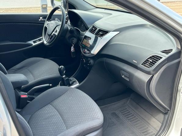 Hyundai Solaris I с пробегом 2011 года, цена 590 000 рублей, 189213 км, хэтчбек, Автокод Объявления
