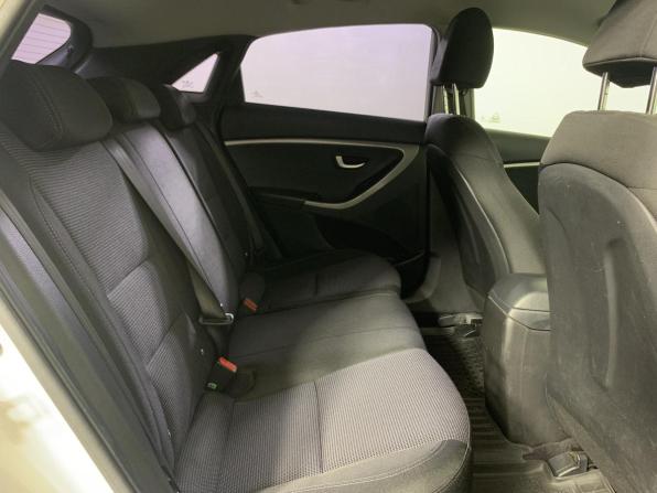 Hyundai i30 II Рестайлинг с пробегом 2015 года, цена 799 000 рублей, 202491 км, хэтчбек, Автокод Объявления