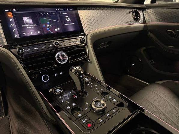 Bentley Flying Spur IV с пробегом 2025 года, цена 40 900 000 рублей, 2097 км, седан, Автокод Объявления