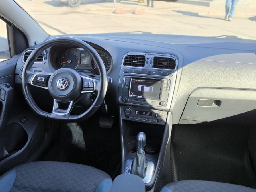 Volkswagen Polo V Рестайлинг Санкт-Петербург  - изображение 11