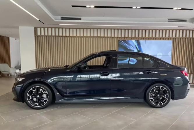 BMW i3 I (G28) Рестайлинг с пробегом 2024 года, цена 5 490 000 рублей, 12209 км, седан, Автокод Объявления