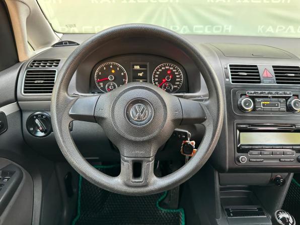 Volkswagen Touran I Рестайлинг 2 с пробегом 2010 года, цена 599 000 рублей, 317000 км, компактвэн, Автокод Объявления